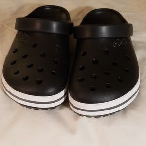 Adult Black Crocs Mens 8 / Womens 10